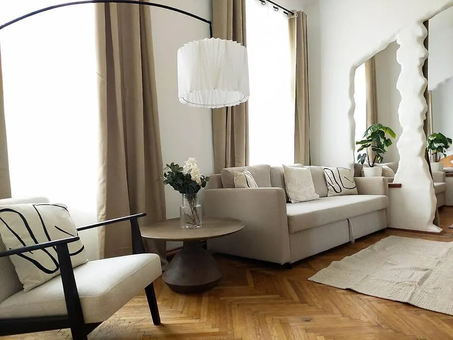 Apartament Hidden Garden - 160 M² - Min To City Shuttle Wiedeń