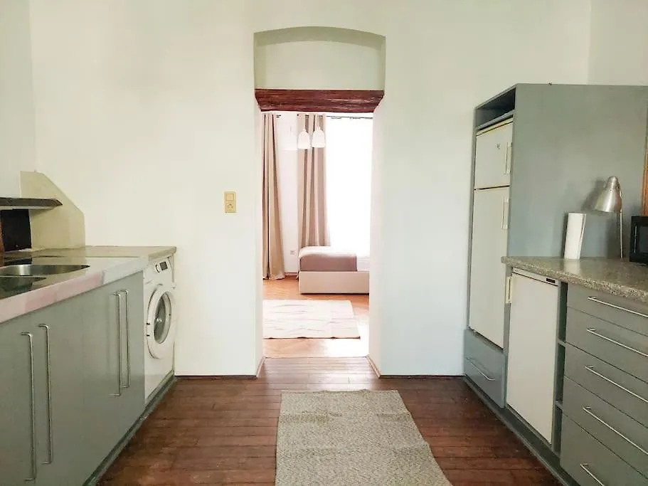 Apartament Hidden Garden - 160 M² - Min To City Shuttle Wiedeń 0*,