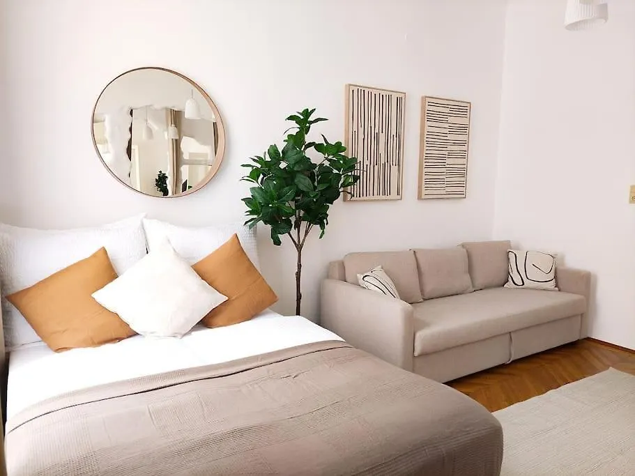 Apartament Hidden Garden - 160 M² - Min To City Shuttle Wiedeń