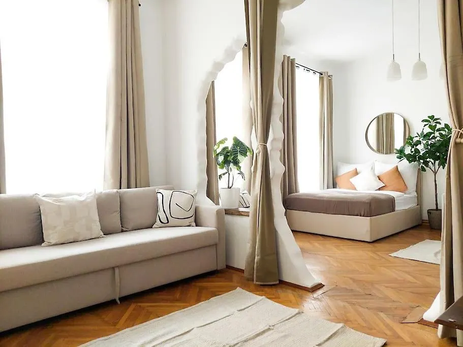 Apartament Hidden Garden - 160 M² - Min To City Shuttle Wiedeń